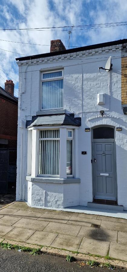 3 Double Bed Brittania Styled Central Home Near Lfc Sleeps 6 With Free Business Super Fast Fibre Broadband Liverpool Exteriör bild