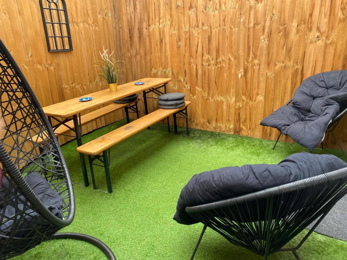 3 Double Bed Brittania Styled Central Home Near Lfc Sleeps 6 With Free Business Super Fast Fibre Broadband Liverpool Exteriör bild